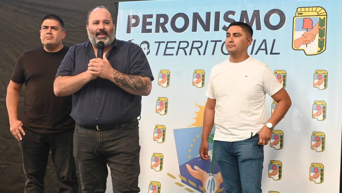 José Asaad, intendente de Vista Alegre y presidente electo del PJ junto a intendentes peronistas.