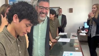 El menor de 15 años fue adoptado por una pareja de pastores. El menor de 15 años fue adoptado por una pareja de pastores.