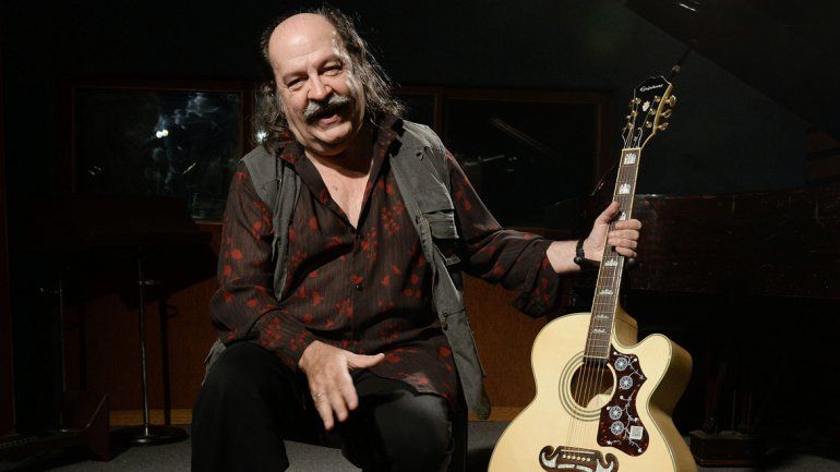 El grave accidente que sufrió Litto Nebbia: cómo será la recuperación