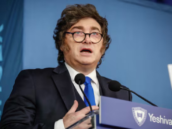 javier milei viajo a brasil para respaldar a flavio bolsonaro: refuerza su alianza con la derecha regional