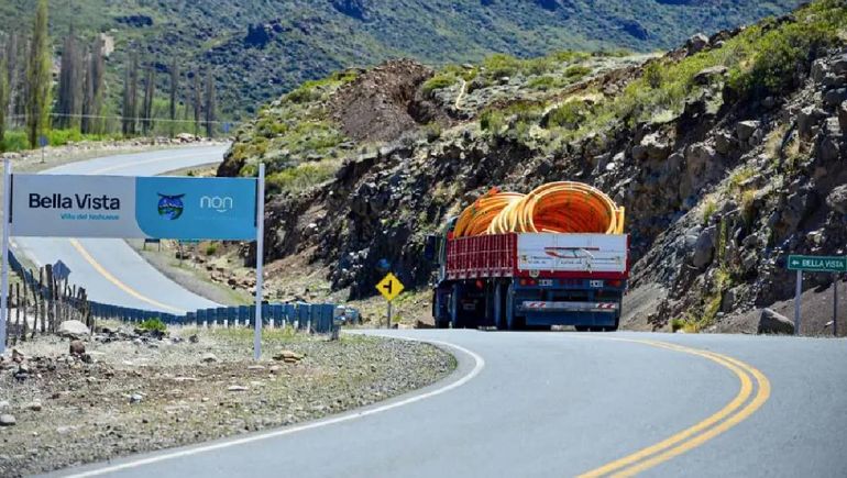 El gas llega al Norte Neuquino (Alto Neuquén) en estos dos años de políticas para llevar el suministro a lugares alejados. El gas llega al Norte Neuquino (Alto Neuquén) en estos dos años de políticas para llevar el suministro a lugares alejados.