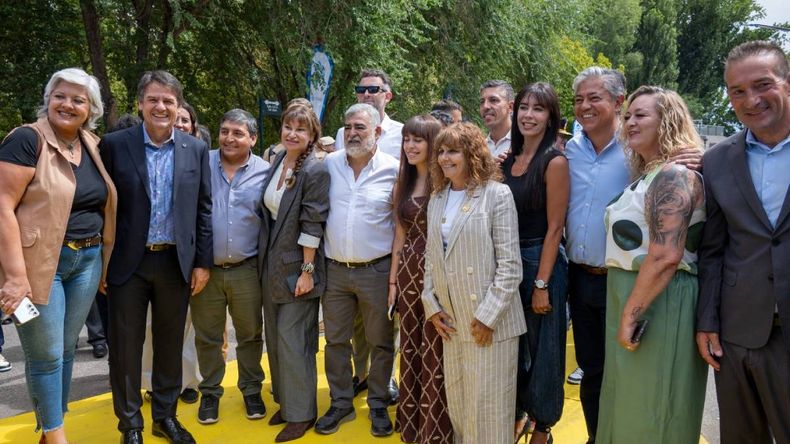 Cómo es la innovadora Experiencia Calfibra de Calf en la Fiesta de la Confluencia | LM Neuquen Cómo es la innovadora Experiencia Calfibra de Calf en la Fiesta de la Confluencia