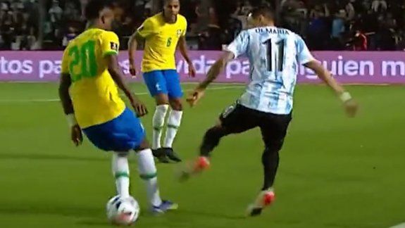 Di María y un caño que descolocó a Vinicius Jr