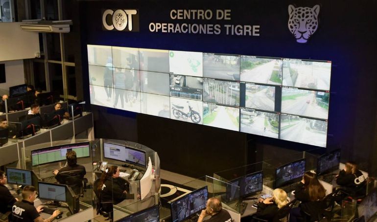 Gaido visitó el Centro de Operaciones de Tigre. Gaido visitó el Centro de Operaciones de Tigre.