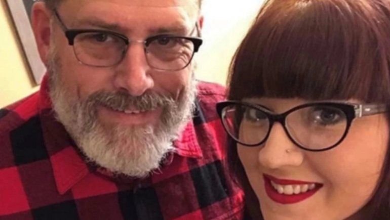 Viral: mujer se divorció de su esposo y se casó con su suegro