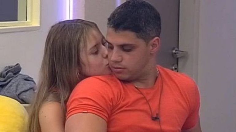 Coti tiene una relación con el