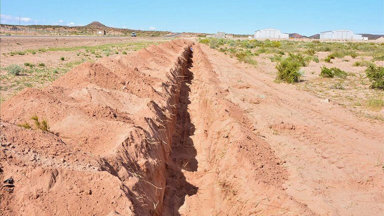 Instalan en Rincón más caños de agua por Vaca Muerta