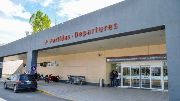 El miércoles saldrá el primer vuelo directo a Santiago de Chile.