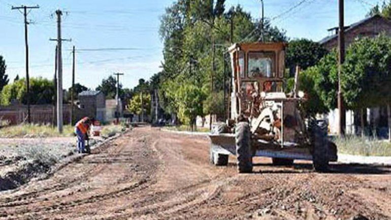Huincul pone primera con el pavimento en el barrio Central