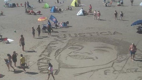 En Las Grutas pidieron justicia por Fernando Báez Sosa