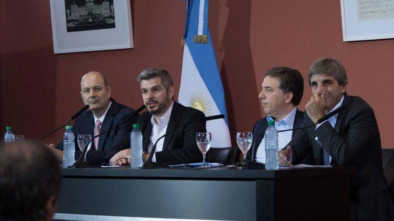 Se corren los pronósticos. El equipo económico del gobierno de Macri tuvo diferencias con Sturzenegger.