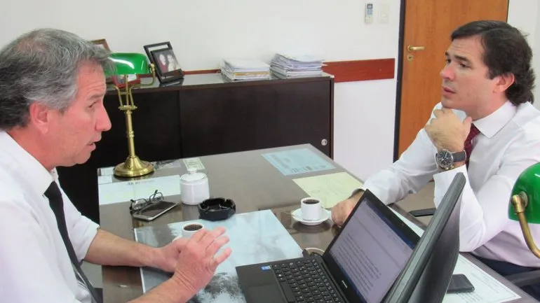 El procurador general de Río Negro, Jorge Crespo, y el fiscal general de Neuquén José Gerez. El procurador general de Río Negro, Jorge Crespo, y el fiscal general de Neuquén José Gerez.