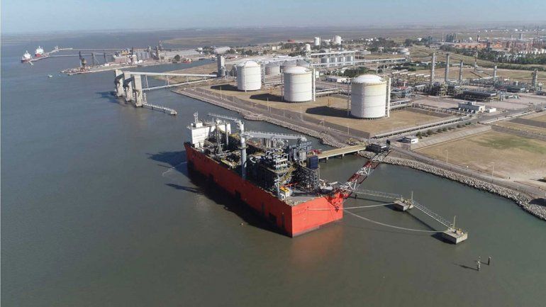 YPF ya le presentó a Macri un plan para licuar gas