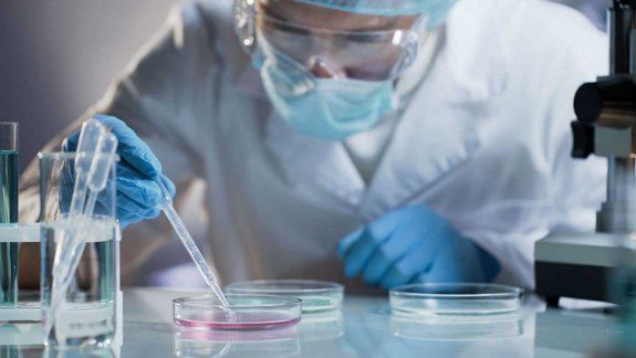 Desde la OMS aseguran que hay tres vacunas en etapa de prueba