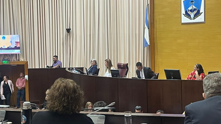 legislatura comision gloria ruiz