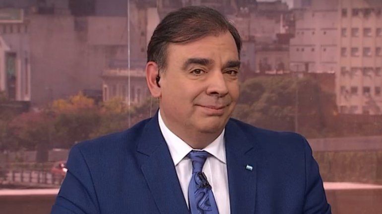 Deja la pantalla chica para dedicarse a la política