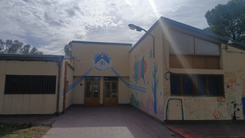 explosion en la escuela especial un dia antes del inicio de clases: evacuaron a docentes, auxiliares y padres explosion en la escuela especial un dia antes del inicio de clases: evacuaron a docentes, auxiliares y padres