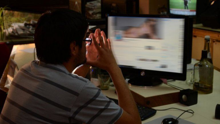 El acosador tenía varios perfiles y a través de ellos presionaba a las nenas para que le mandaran fotos desnudas.&nbsp;