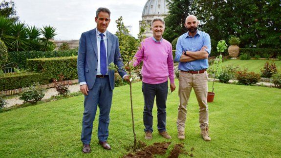 De la Patagonia a cuidar los jardines del Vaticano
