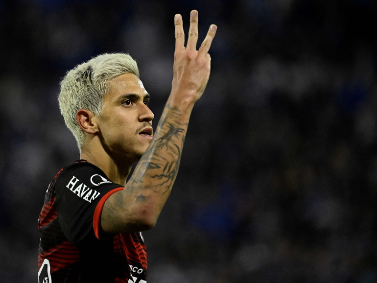 ¿Mal perdedor? Vélez no le quiso dar la pelota al autor del hat-trick