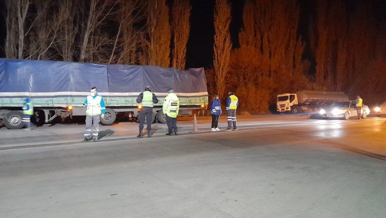 ¡Un peligro!: atraparon a un taxista neuquino borracho