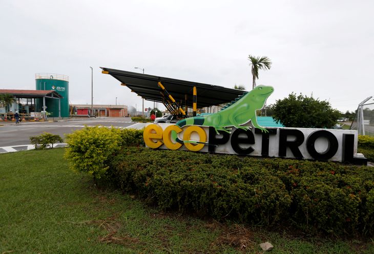 Foto de archivo. Entrada de la plataforma petrolera Castilla de Ecopetrol en Castilla La Nueva
