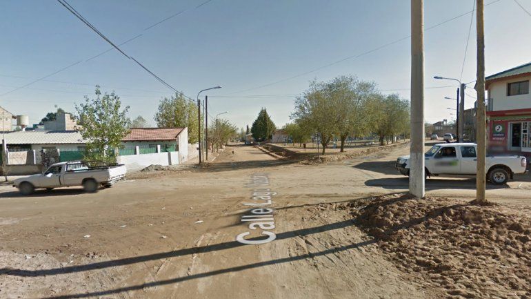 Cruzaron en rojo y quisieron escapar pero los detuvieron con 30 gramos de marihuana