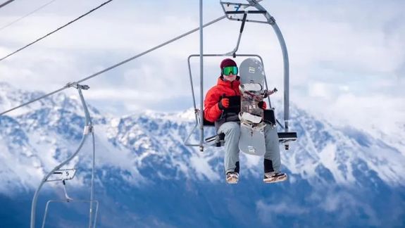 En la Cordillera será posible esquiar en remera hasta mediados de octubre