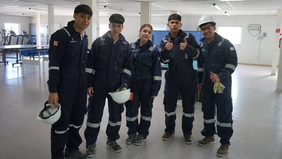 Alumnos egresados del EPET 3 en Neuquén