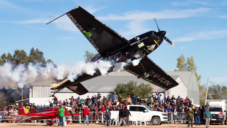 El show del cielo: arranca el festival del Aeroclub de Allen