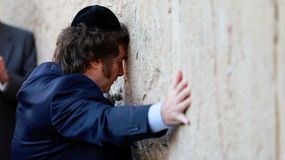 Javier Milei postergó el viaje a Israel por los disturbios internos
