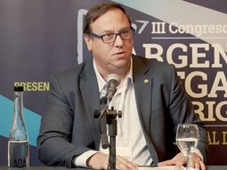 Fernando Storni asegura que con tecnología, eficiencia y datos, los engordes a corral buscan adaptarse a los nuevos mercados internacionales y a la demanda de carne premium. Fernando Storni asegura que con tecnología, eficiencia y datos, los engordes a corral buscan adaptarse a los nuevos mercados internacionales y a la demanda de carne premium.