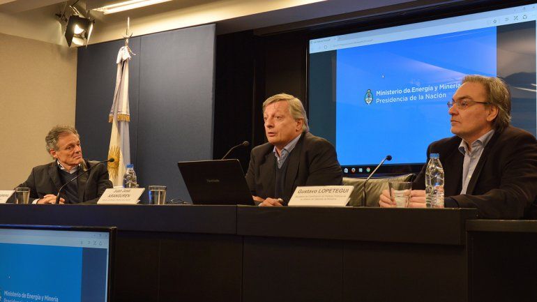 Aranguren: Los cortes de luz del verano dependerán del calor
