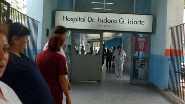 La mujer está detenida y el hombre permanece internado.