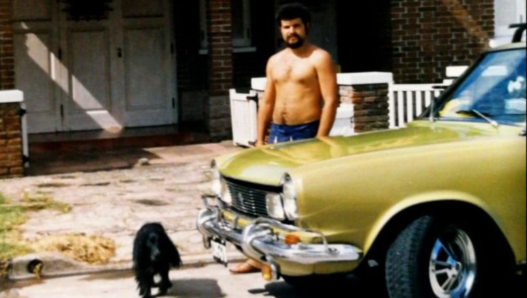 Una foto del padre de Facundo Junghanss con el Torino que dio origen a esta historia. Foto: gentileza Facundo Junghanss. Una foto del padre de Facundo Junghanss con el Torino que dio origen a esta historia. Foto: gentileza Facundo Junghanss.
