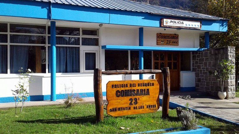 Lago Lácar: los atacó con un cuchillo e hirió a tres adolescentes