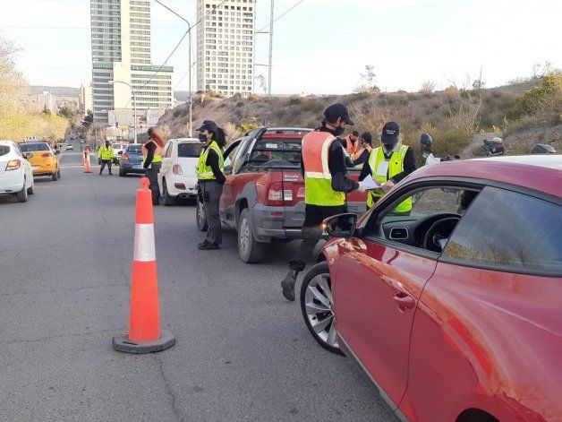 Estrictos controles durante el domingo para evitar la circulación