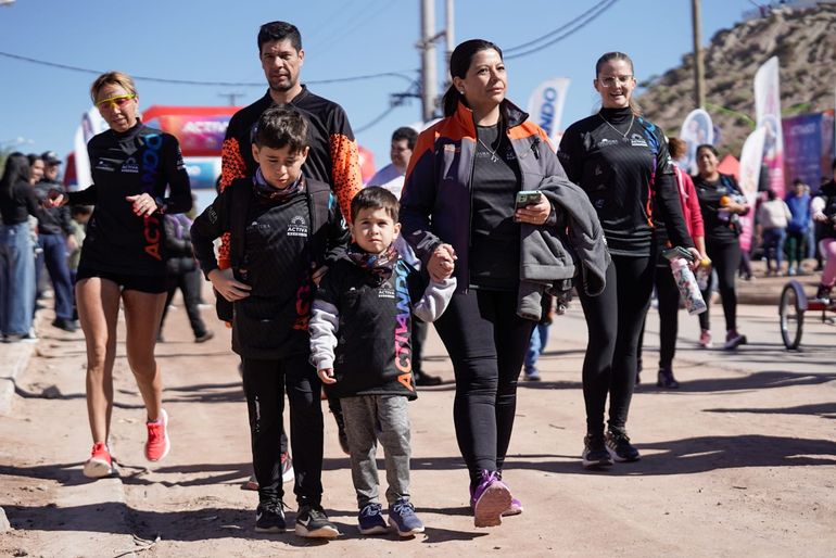 El Activando en Rincón de los Sauces convocó a toda la familia con circuitos de 3 kilómetros accesibles para todos. El Activando en Rincón de los Sauces convocó a toda la familia con circuitos de 3 kilómetros accesibles para todos.