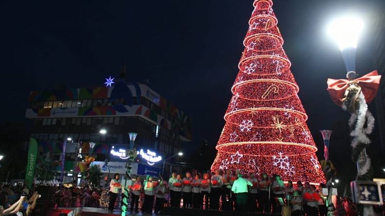 ¿Mesa adentro o mesa afuera?: qué dice el pronóstico para Nochebuena en Neuquén | LM Neuquen ¿Mesa adentro o mesa afuera?: qué dice el pronóstico para Nochebuena en Neuquén