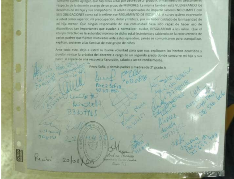 La nota que presentaron los padres de la escuela. La nota que presentaron los padres de la escuela. 