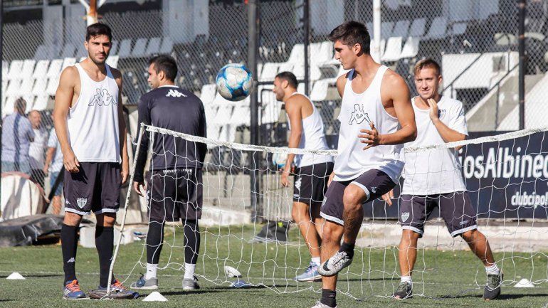 El Albinegro llega desteñido al duelo copero en Cutral Co