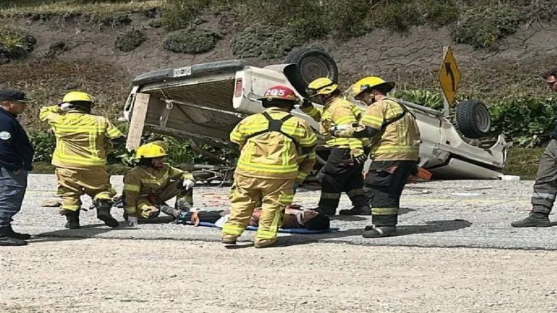 Al menos cuatro personas resultaron heridas. | LM Neuquen Al menos cuatro personas resultaron heridas.