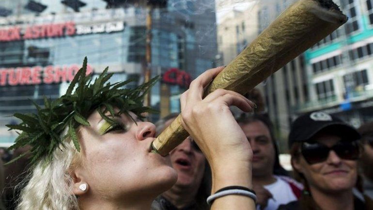 Convocan a fumar marihuana durante la asunción de Trump