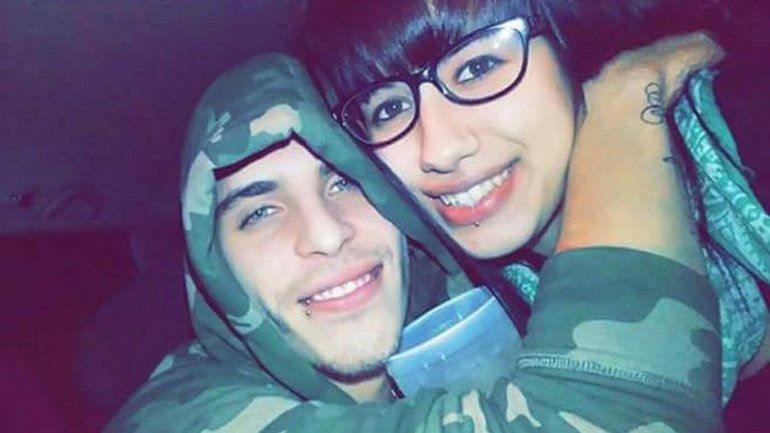 Los dos fueron encontrados dentro de un auto