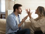Las 7 frases que siempre dice una persona maleducada y poco empática