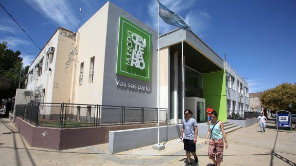 centenario quedo en cero a costa de ajustar sus cuentas