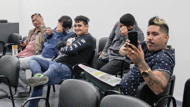 Ruedas y testigos cercan a la banda de los Montecino