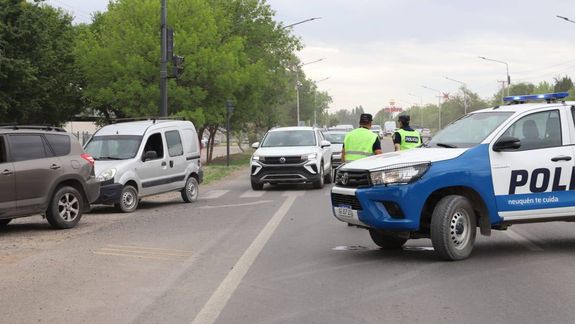 Choque en cadena de cinco vehículos en la ex Ruta 22 frente a la terminal: caos de tránsito