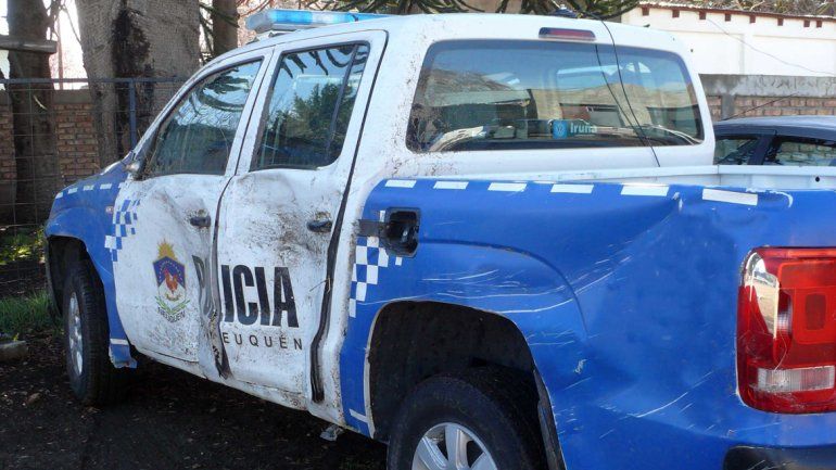 Policía borracho chocó el patrullero contra otro auto