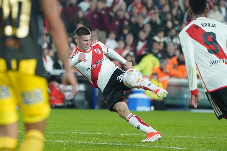 Mastantuono y su récord en River Mastantuono y su récord en River
